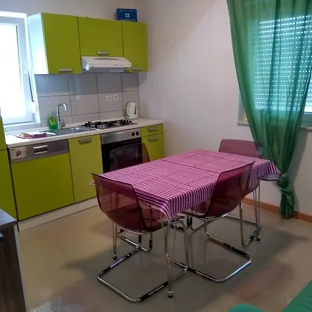 Apartment Pongrac Cres