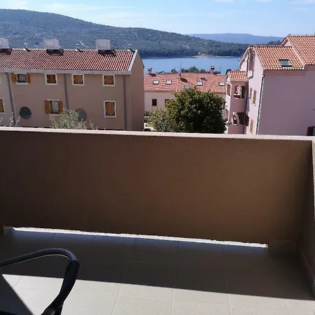 Pongrac Apartment Cres