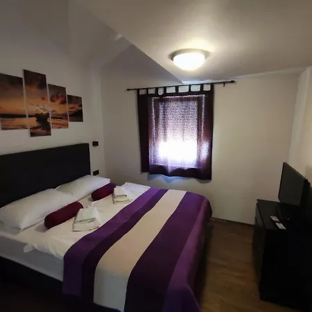 Pongrac Appartamento Cres