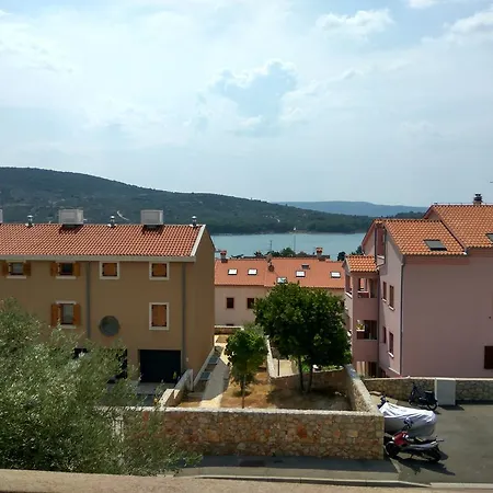 Pongrac Appartamento *