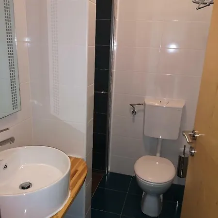 Pongrac Appartamento *